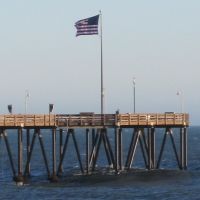 Flag flying over Ventura Beach, Вентура