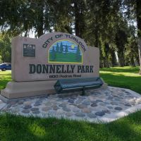 Donnelly Park, Turlock CA, 10/2011, Дели