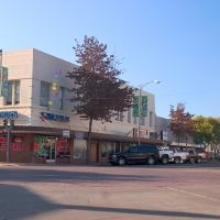 Downtown Dinuba: L and Tulare streets, Динуба