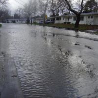 2005 Flood: Coast Guard Housing(Quinalt Village) on Hamilton Ave, Конкорд