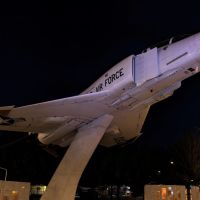 USAF Jet at Boeing Plaza, Ланкастер