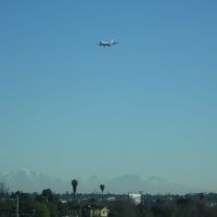 American Airlines seen from 105 @ 405 Fwys, Los Angeles, CA USA, Леннокс