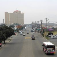 A look down 9th St towards downtown Modesto from the P St overpass, 12/2012, Модесто