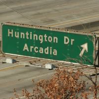 Huntington Dr. Exit of 210, Монровиа