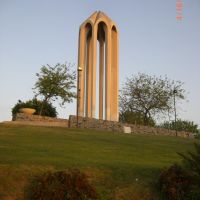 Armenian Genocide (1995-1923) Memorial Monument, Монтебелло