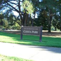 Cuesta Park entrance, Моунтайн-Вью