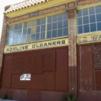 Adeline Cleaners, Окланд