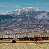 Wind farm from Palm Springs Airport, Палм-Спрингс
