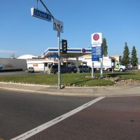 ARCO gas station @ Zinfandel Dr. & Olson Dr., Ранчо-Кордова