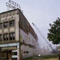 Good by Hotel Cominos, Salinas was a victim of the 1989©Pat Hathaway  Loma Prieta Earthquake, Салинас