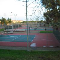 Empty Tennis courts in Mountainview, CA, Саннивейл