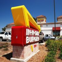 IN-N-OUT Burger 1330, Санта-Мария
