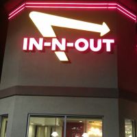 In-n-Out, Сигнал-Хилл