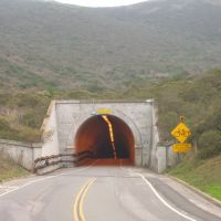 WEST ENTRANCE OF THE TUNNEL TO THE MARIN HEADLANDS, Сусалито