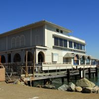 ONDINE Floating Restaurant　サウサリート・ブリッジウェイ沿いの海上レストラン, Сусалито