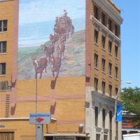 Stan Herd stagecoach mural, Dodge City, KS, Додж-Сити