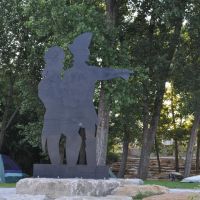 Lewis and Clark silhouette at Kaw Point, Kansas City, KS, Кантрисайд