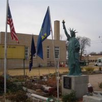 Statue of Liberty reproduction at Central States Scout Museum, Larned, KS, Ларнед