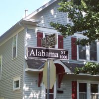 Alabama and 10th Streets, Лоуренс