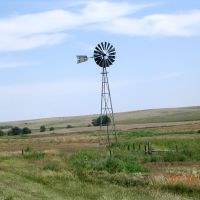 A windmill in rural Kansas along Highway 383, Нортон