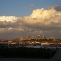Downtown Kansas City, MO skyline from Strawberry Hill area of Kansas City, KS, Обурн