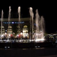 central fountain, Legends Shopping Center, Kansas City, KS, Овербрук