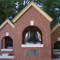 Bells of St. Marys Parish, east of St. Patricks Church, Parsons, KS, Парсонс