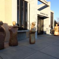 Woven by Conrad Snider, in front of Municipal Court building, Salina, KS, Салина