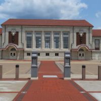 Symmetric view of the 1927 Great Overland Station, Topeka, Ks, Топика
