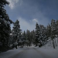 On the road up to Bear Lake, Нанн