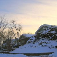 homes on a winter evening, Эджуотер