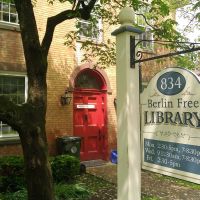 Berlin Free Library in Berlin, CT, Кенсингтон