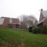 Holy Family Church & School, Файрфилд