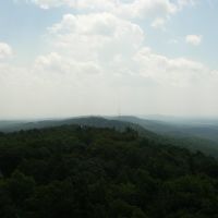 Looking South from the Observation Room atop Heublein Tower, Talcott Mountain State Park, Simsbury, CT July 2, 2004, Фармингтон