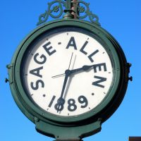 Old Clock on Main Street, Хартфорд