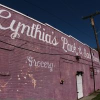 Cynthias near Railroad Ave in Lake Charles, Лейк-Чарльз