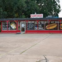 Dustys view of Cajans Eatery, Скотт
