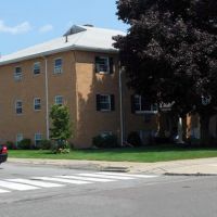 Apartment Building - Massachusetts Avenue - Arlington, MA, Арлингтон