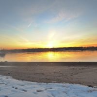 Закат на пляже зимой..., Беверли