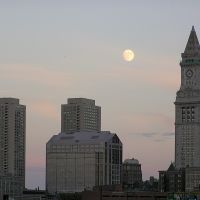 Boston by night, Вестон