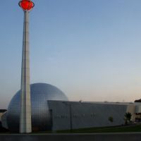 Basketball Hall of Fame, Ист-Лонгмидоу