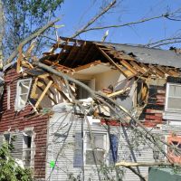 Tornado Damage Pennsylvania Ave, Ист-Лонгмидоу