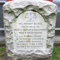 Monument to Gravity, Куинси