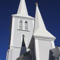 Looking Up at the Steeples of St Johns Rectory (Quincy MA), Куинси