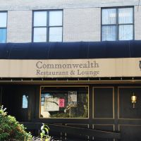 Commonwealth Restaurant & Lounge Entrance (Quincy MA), Куинси