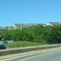 Highlands at Dearborn Apartment Complex, from Route 128 - Peabody, MA, Линнфилд