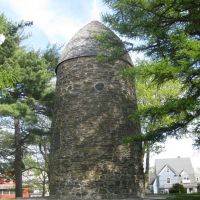 Powder House in Somerville, Медфорд
