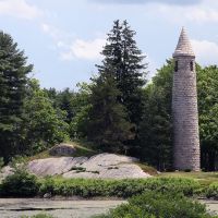 Irish Round Tower at St. Marys Cemetery in Milford, MA, Рошдейл