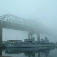 USS Joseph P. Kennedy, Jr. (DD-850) & Charles M. Braga, Jr. Bridge, Фолл-Ривер