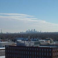 Feb 2006 - Brooklyn Center, Minnesota. Downtown Minneapolis in the distance on a cold winter day., Бруклин-Сентер